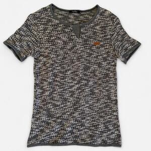 Grey and black vintage knit top with a touch of grunge charm - size M